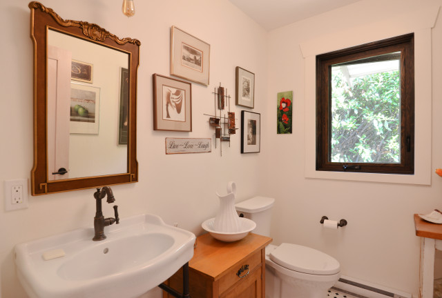 ROBERTA'S COTTAGE arts-and-crafts