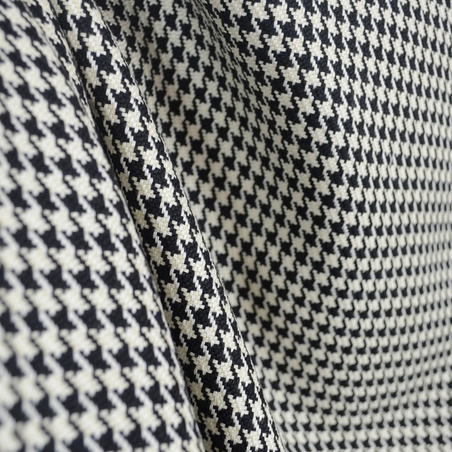 D2286 Houndstooth Black Antique White Fabric