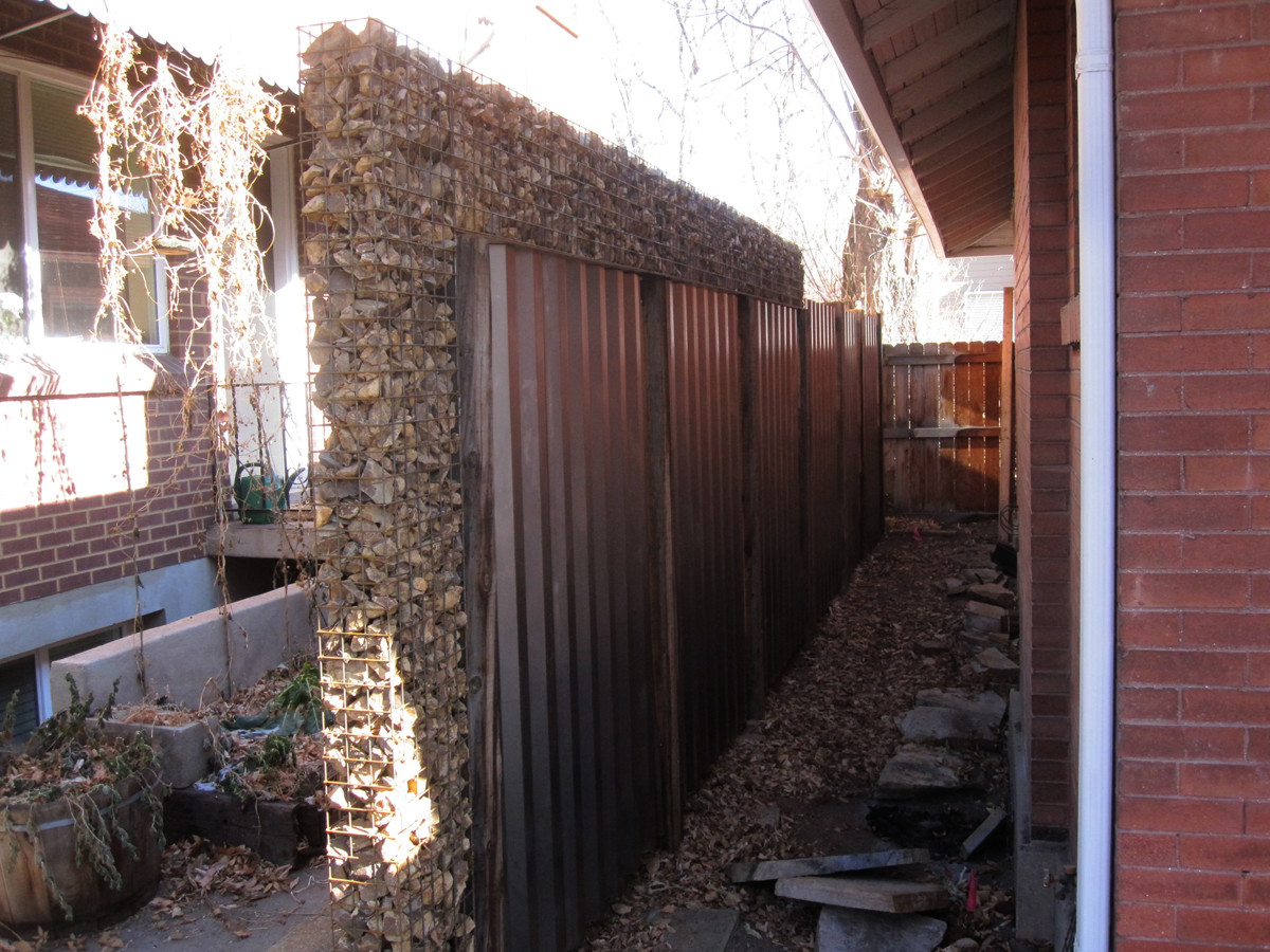 Hull Residence Walls and Fence
