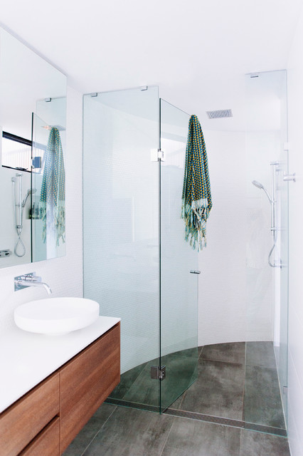 Miami House contemporary-badrum