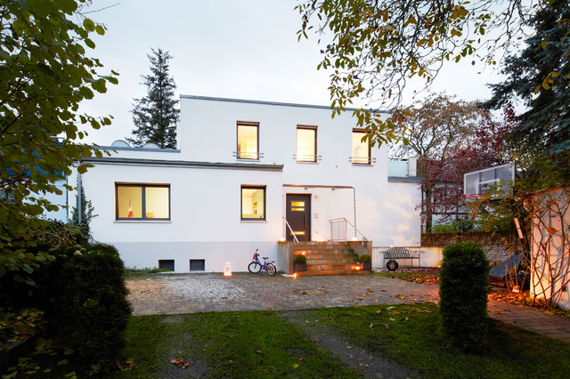 Haus BEWOHNT contemporaneo-fachada