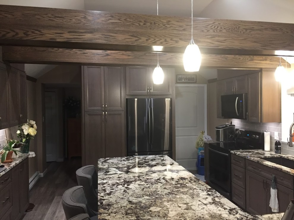 Home design - transitional home design idea