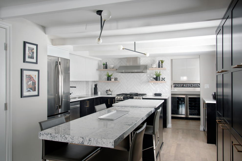 Example of a transitional kitchen design in Ottawa
