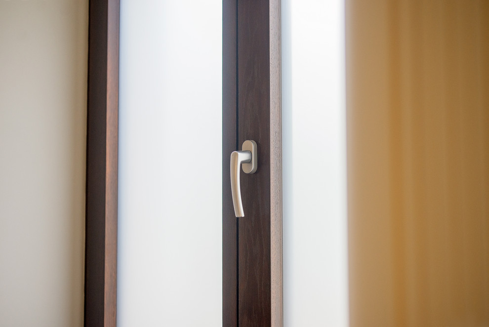 пер. Васнецова д.9 стр.2 (деревянные и дерево-алюминиевые окна и двери)