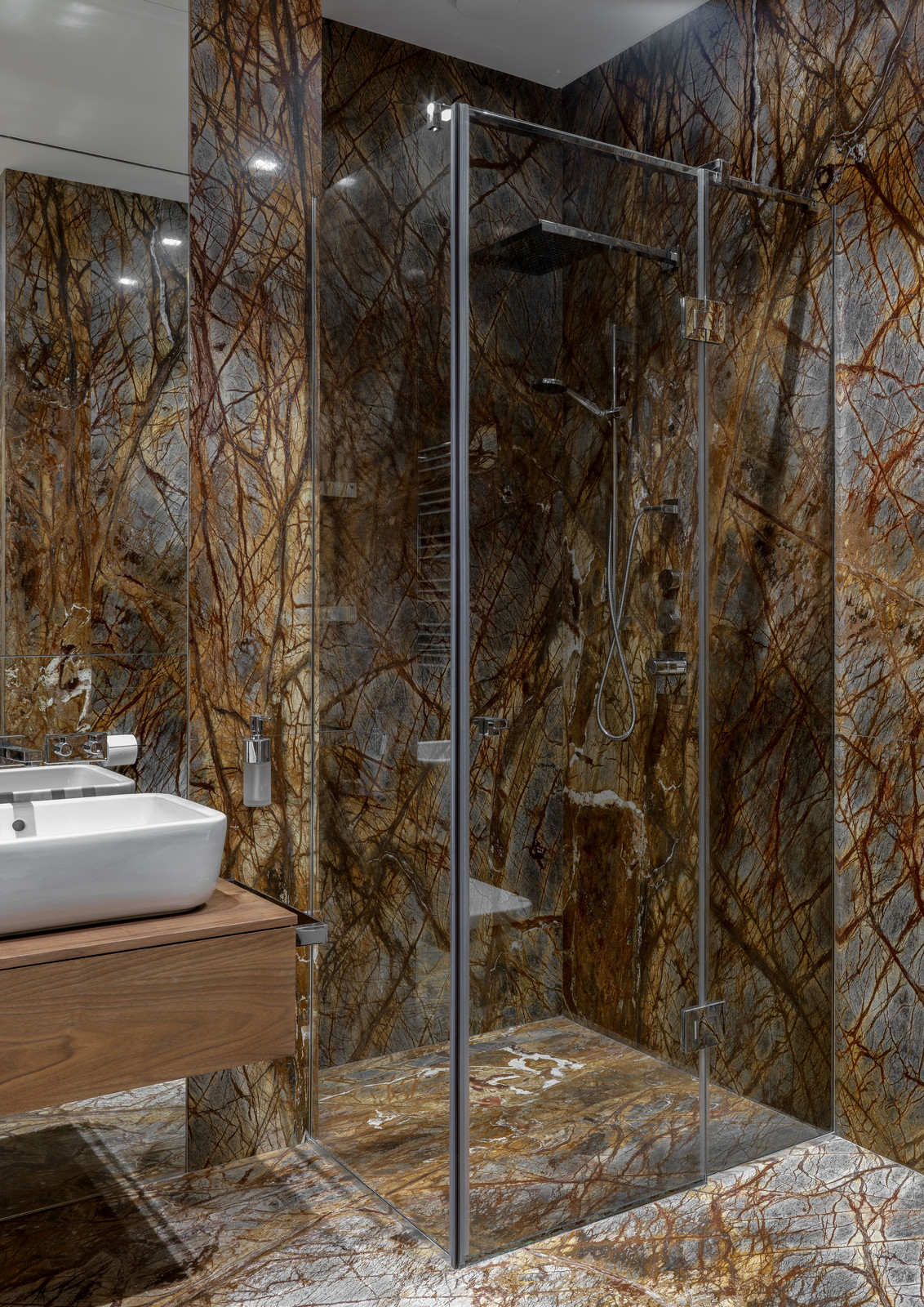 Гостевой санузел, мрамор Bidasar Brown