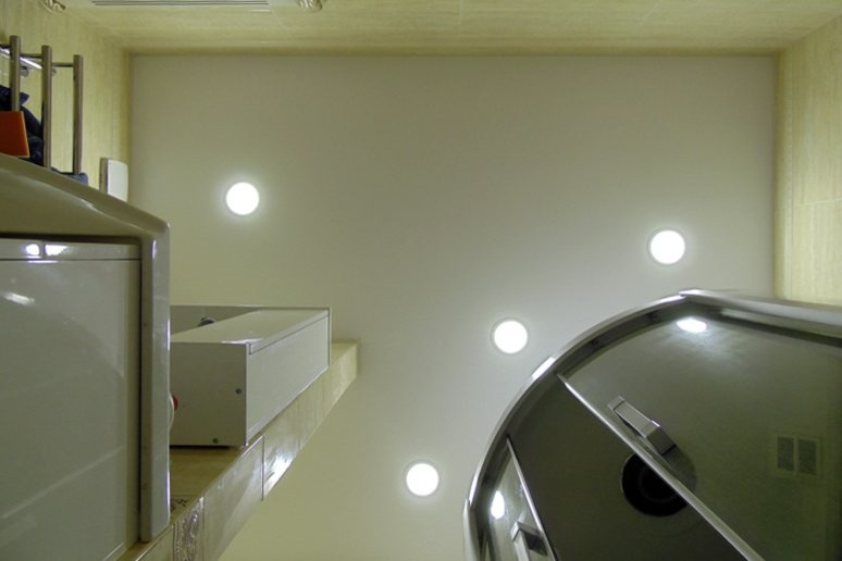 Натяжные потолки в Уручье