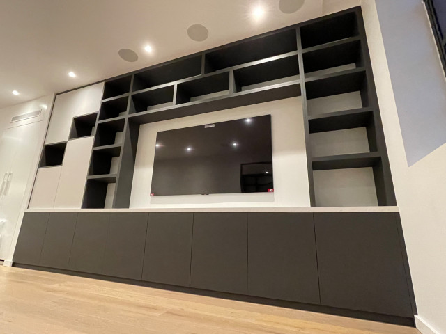 Bespoke media unit with matt finish contemporary-vardagsrum