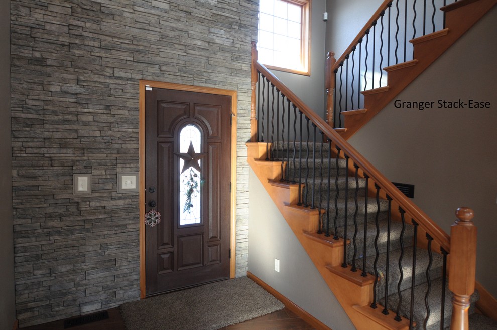 Entryway - modern entryway idea