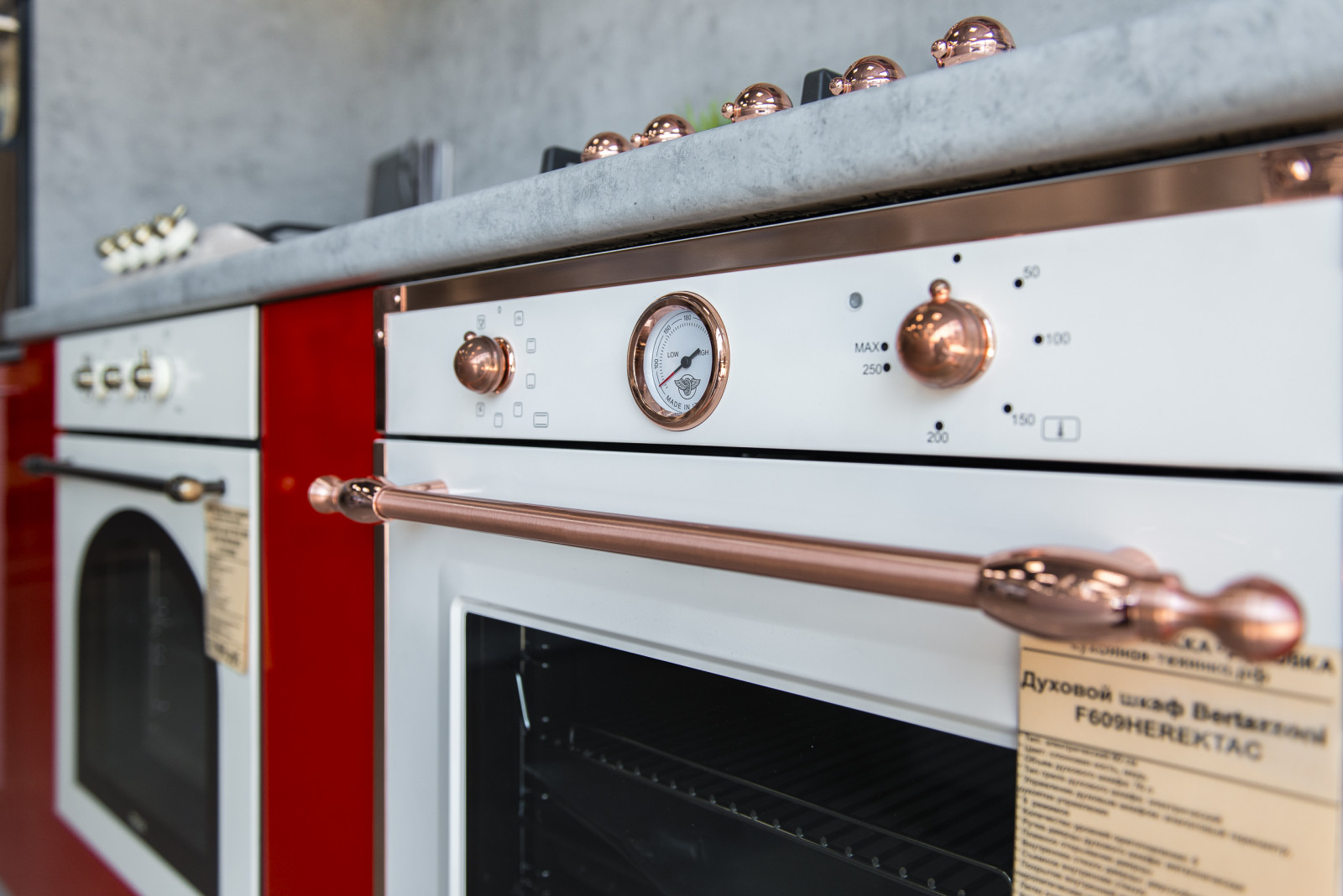 Салон на Тургенева 51