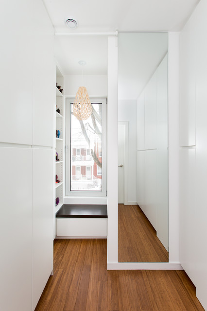 Candid minimalistisch-ankleidezimmer