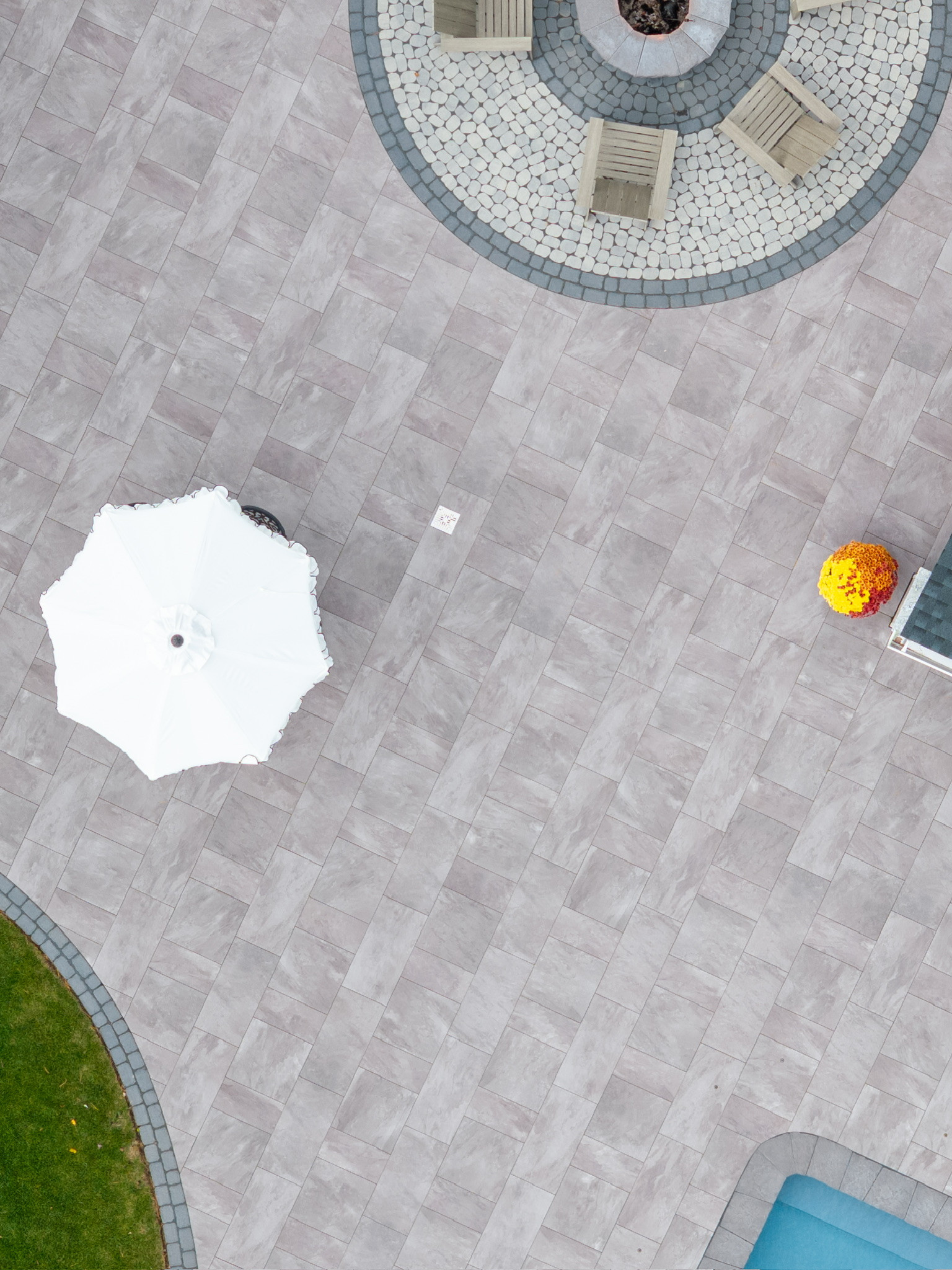 Porcelain Paradise with a Party Pavilian