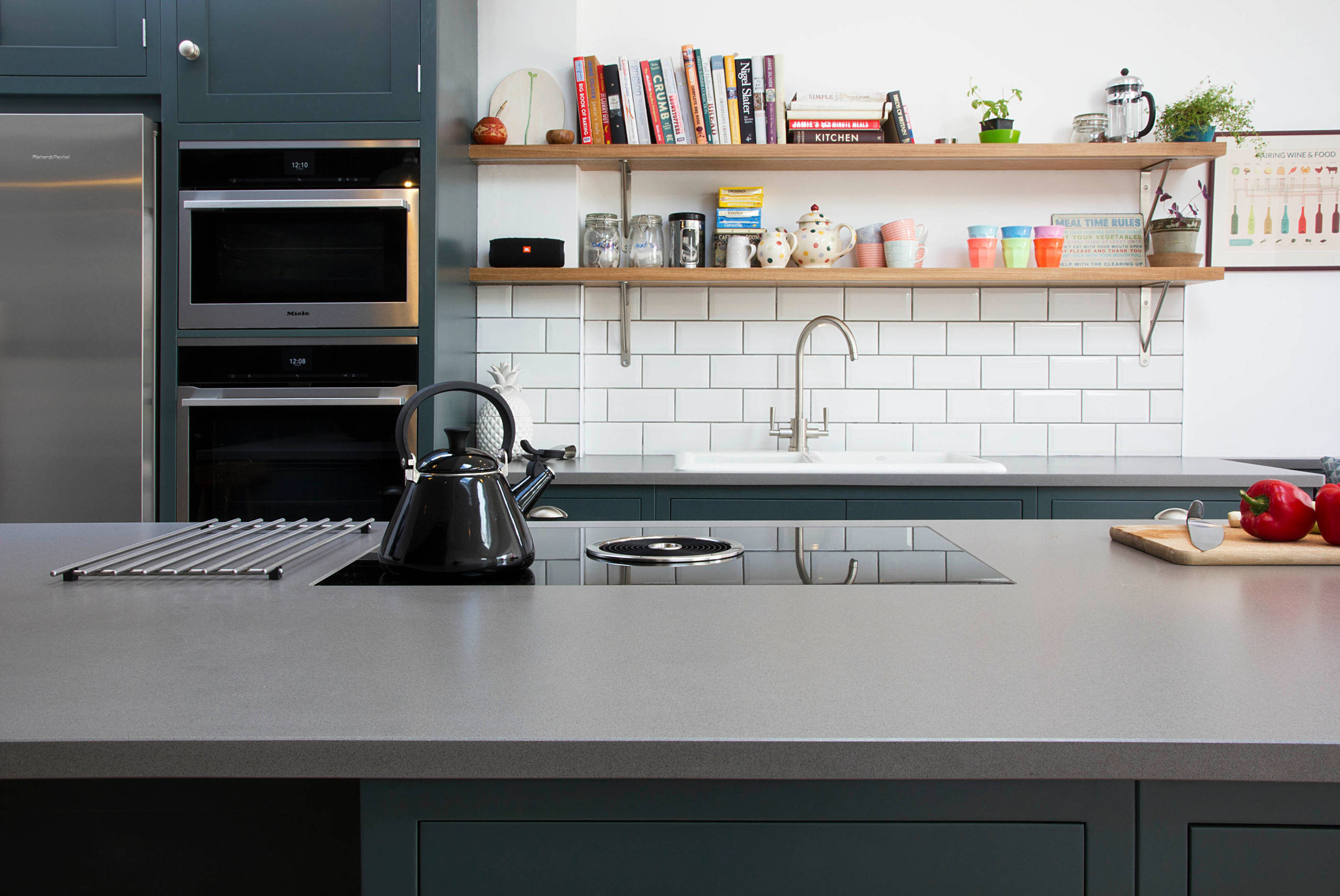 The Best Ideas for Kitchen Extractor Styles from Our Tours | Houzz UK