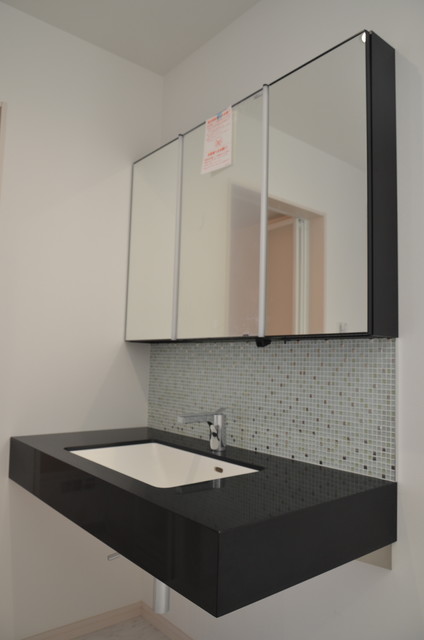 オーダー洗面台 moderno-bagno-di-servizio