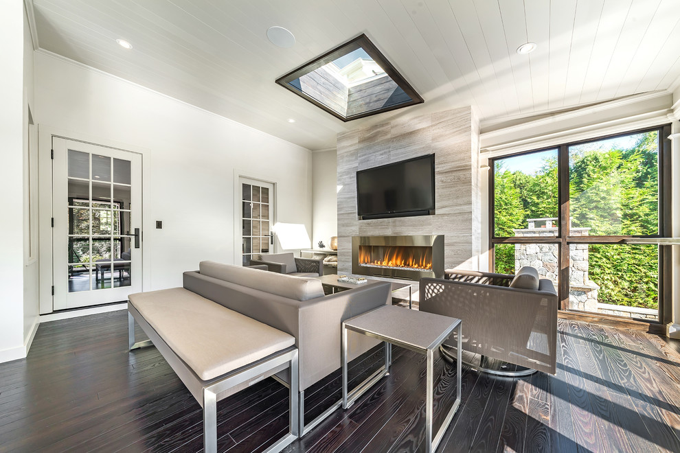 Example of a classic home design design in New York