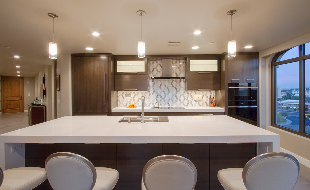 Trendy kitchen photo in Phoenix
