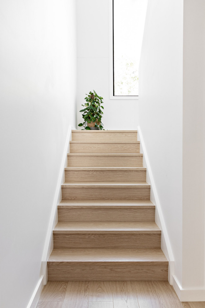 This is an example of a modern staircase in Wollongong.