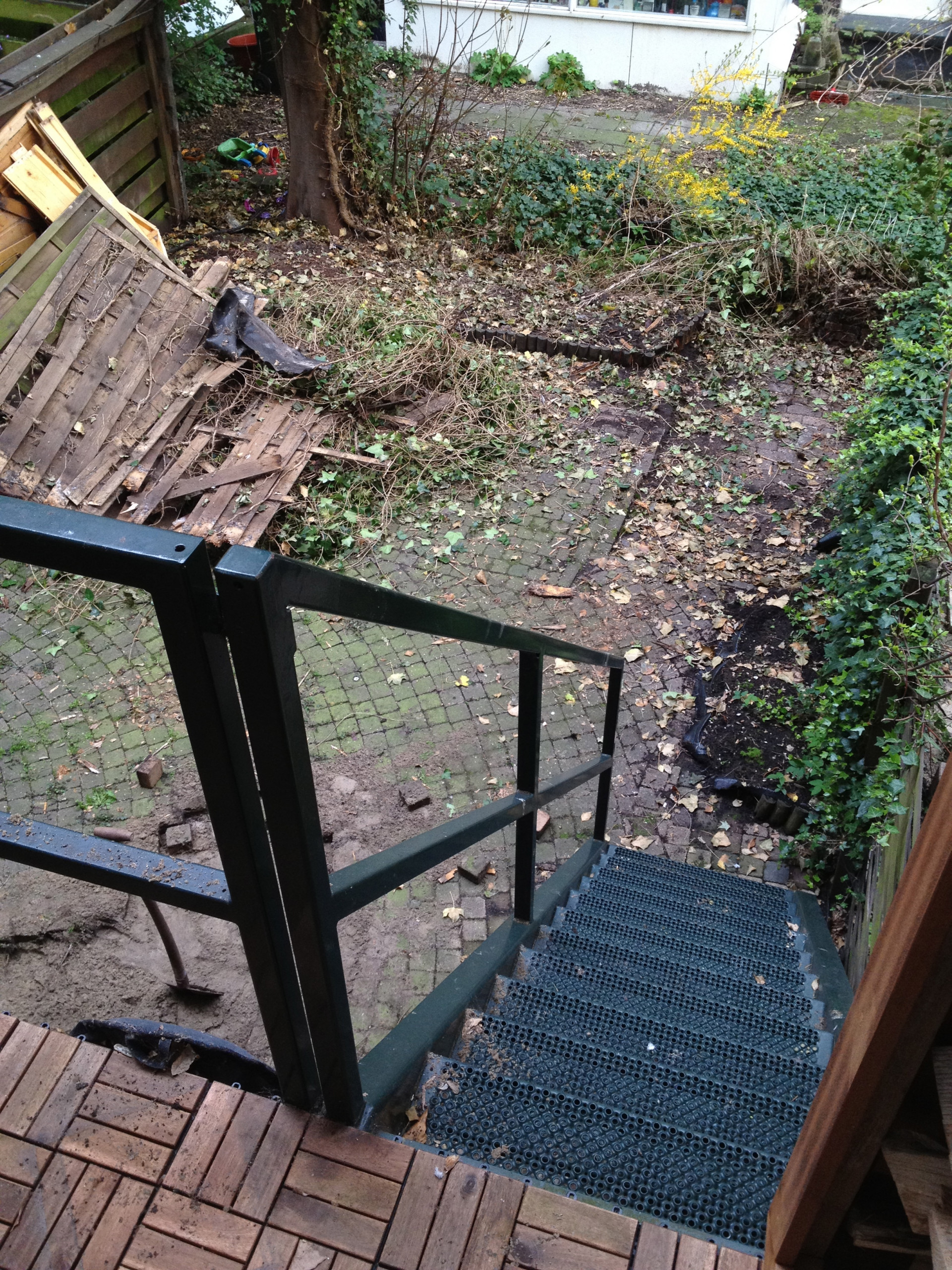 До и после: Сад на 1 (!) сотке—на заднем дворе в Амстердаме | Houzz Россия