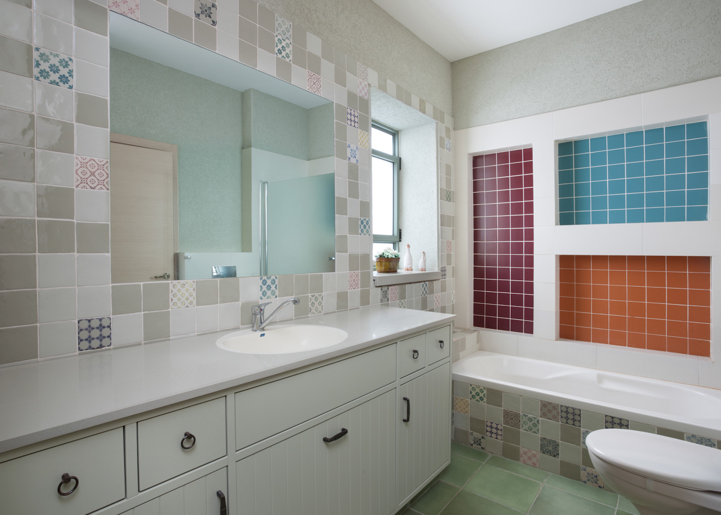 Maroon Bathroom Ideas Houzz