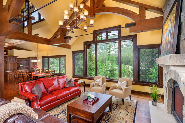 Rio Point traditional-living-room