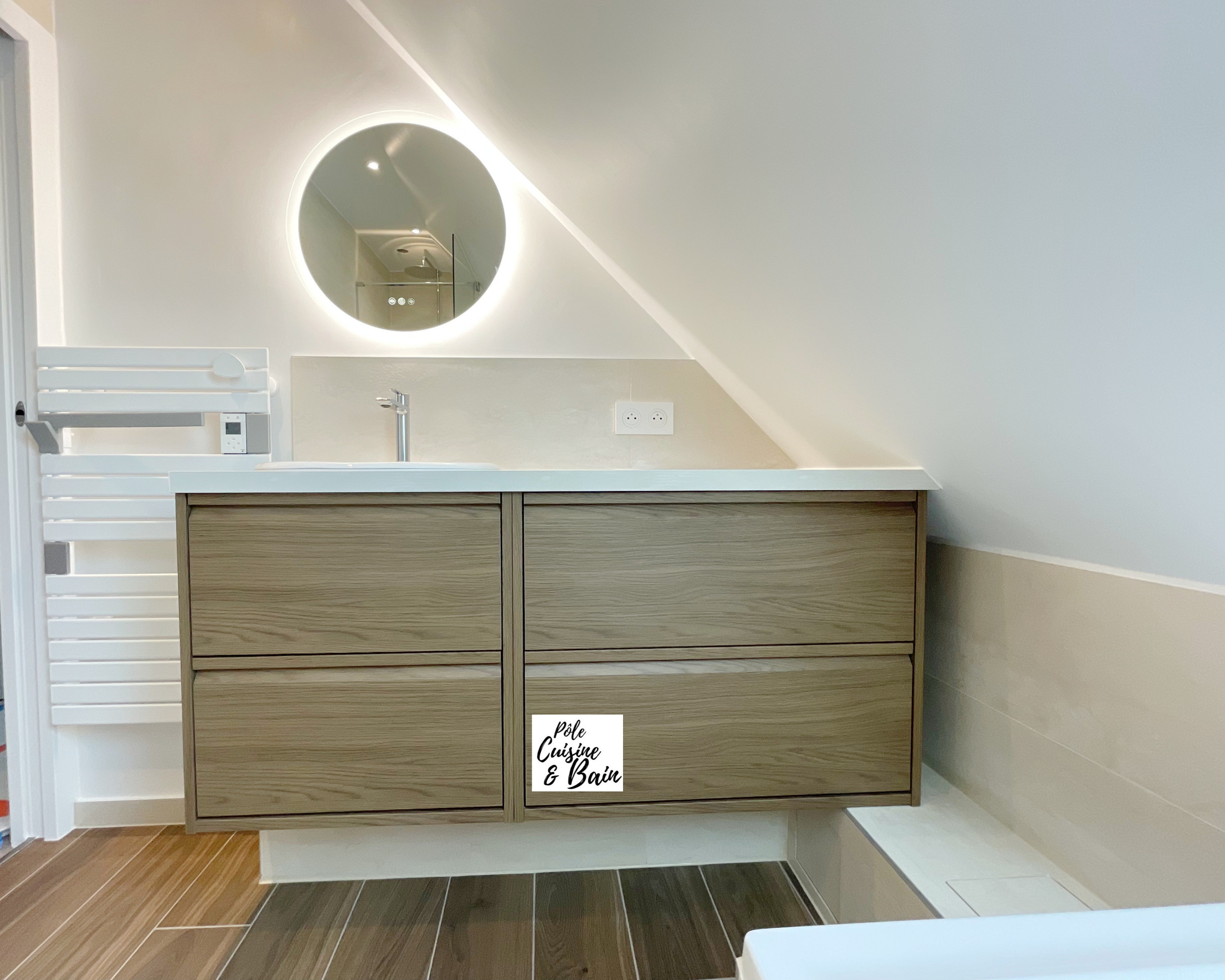 SALLE D'EAU & BAIN: rénovation complète avec porte à galandage
