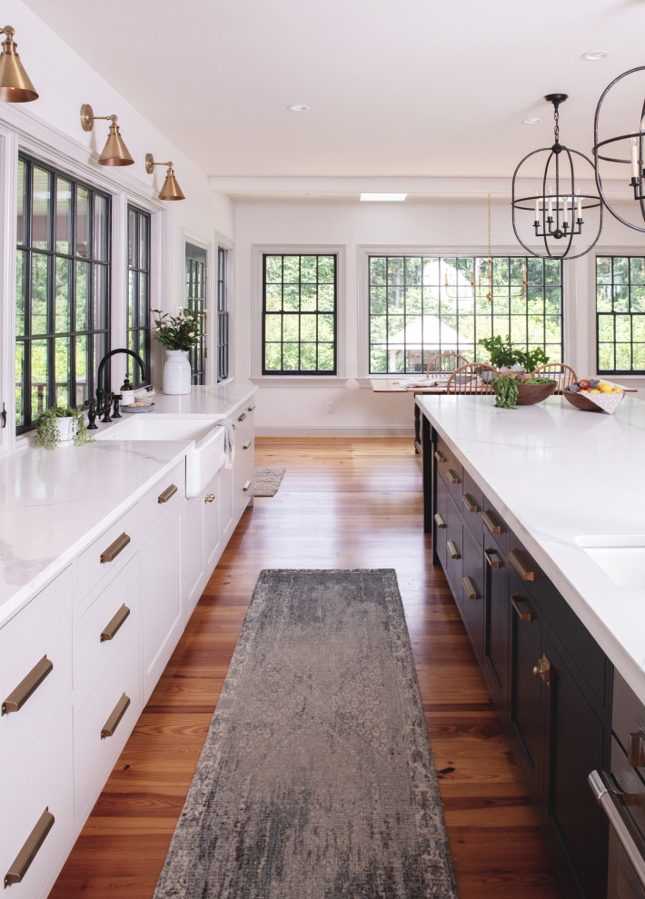 Inspiration for a transitional home design remodel in Philadelphia