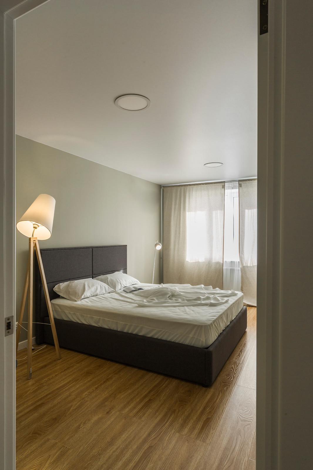 небольшая квартира в современной многоэтажке