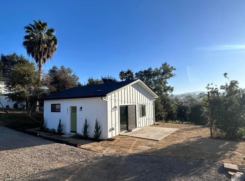 ADU 650 SQFT 1 BED
