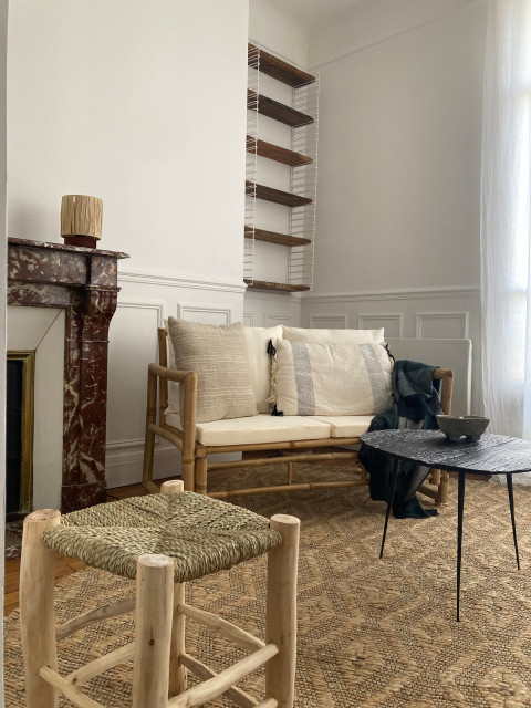 Transformation d'une maison en 2 studios midcentury-living-room