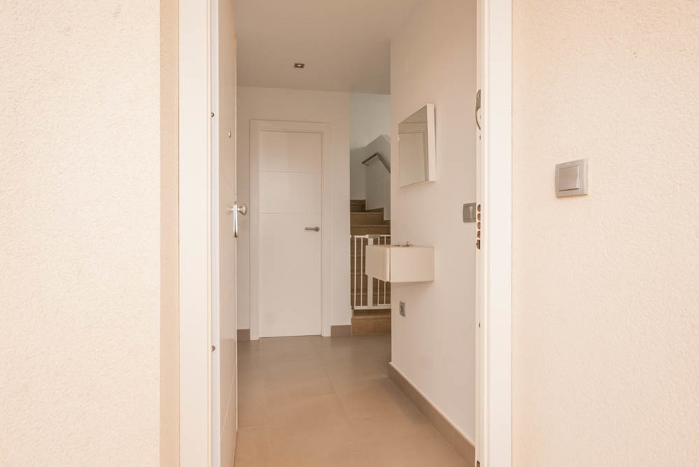 Modelo de entrada tradicional renovada pequeña