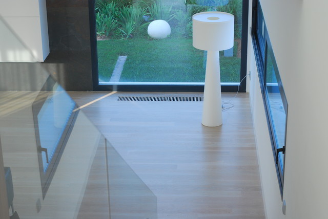 T.Z. contemporain-escalier