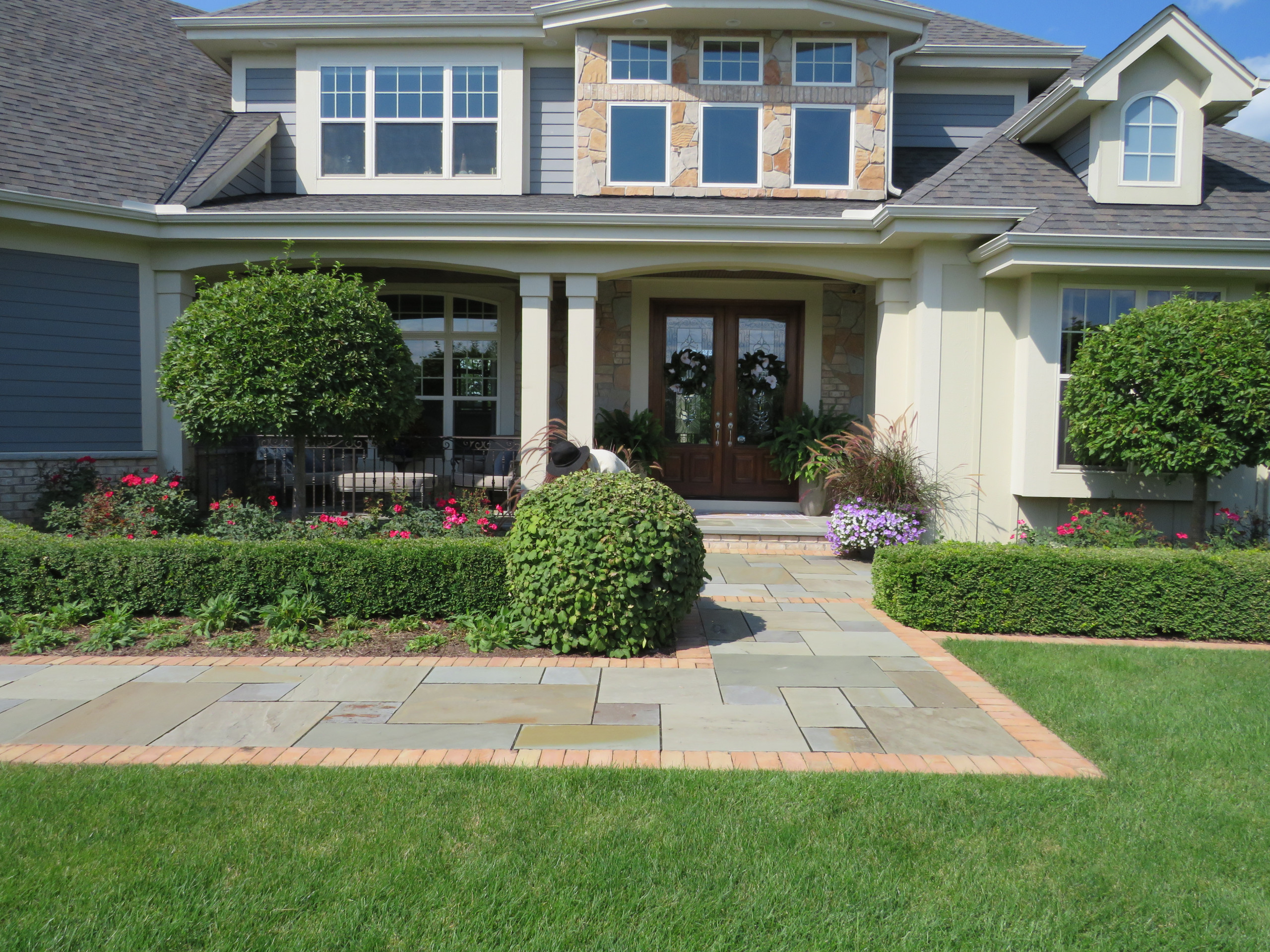 Traditional Landscape Renovation - Mequon, WI