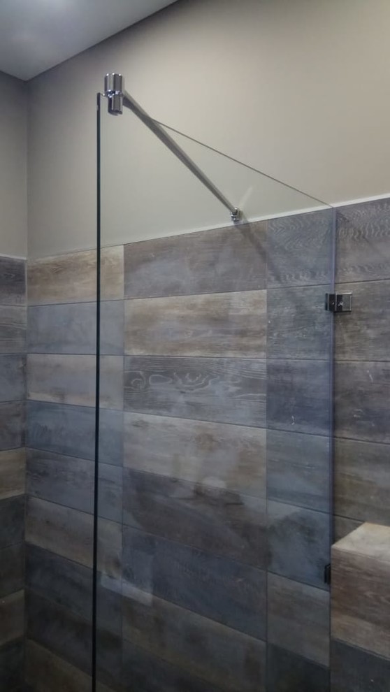 Стационарные перегородки в душ