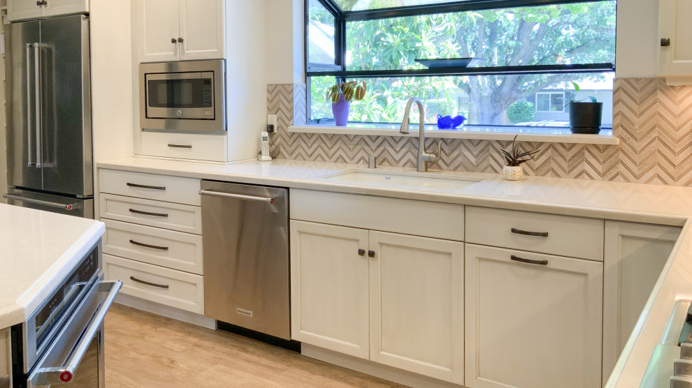 Kitchen with Unique Island