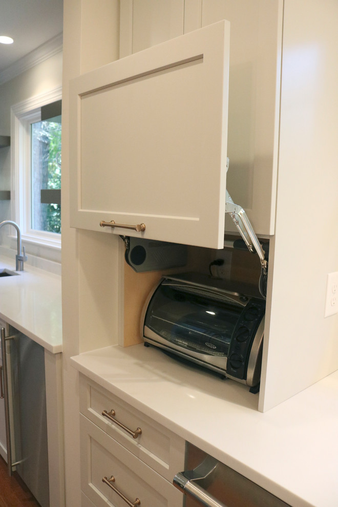 Home design - transitional home design idea