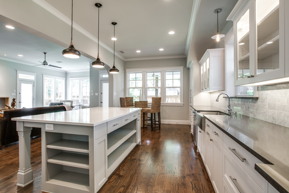 Inspiration for a transitional kitchen remodel in Dallas