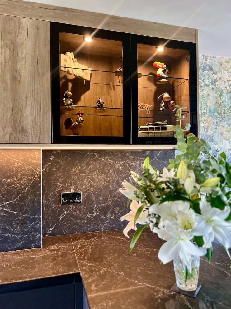 The Hinckley Kitchen - Volpi True Handleless - RRP £30,500 - Luxe Price £25,000