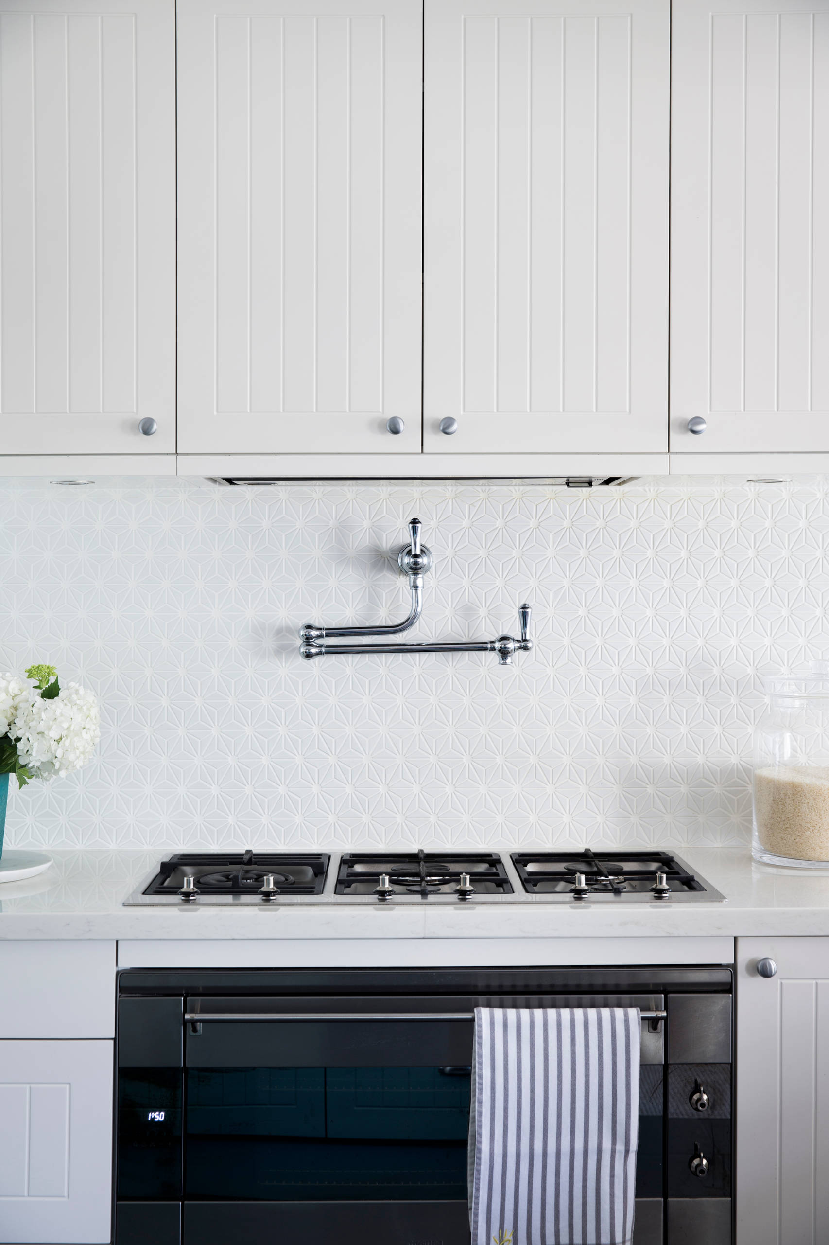 Houzz Tour: Scandi-Inspired Reno Creates a Light-Filled Beachside Home ...