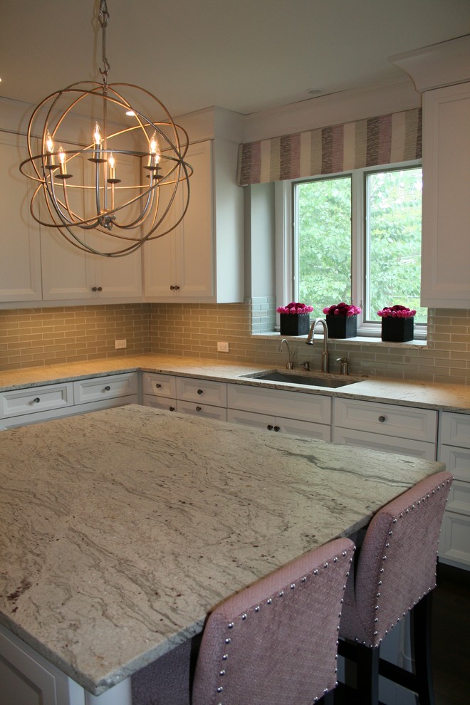 Kitchen - transitional kitchen idea