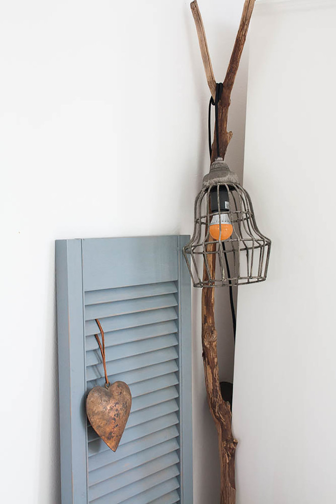 Example of an eclectic home design design in Amsterdam