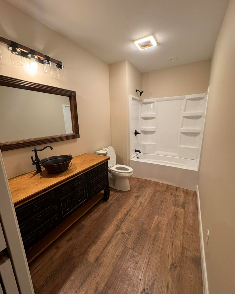 Bathroom 18