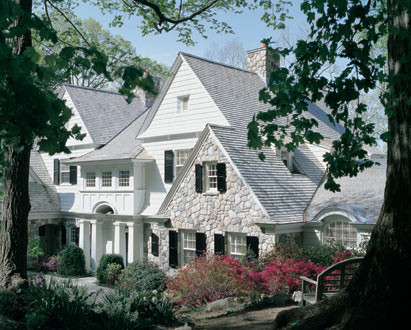 Inspiration for a traditional exterior in Bridgeport.