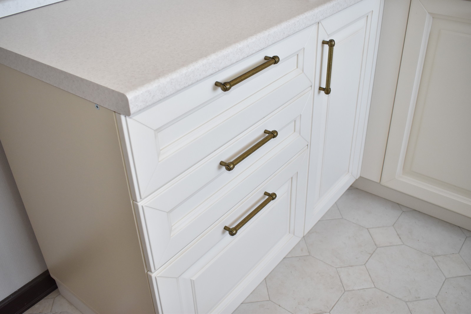 Кухня из массива бука, модель ЭКО