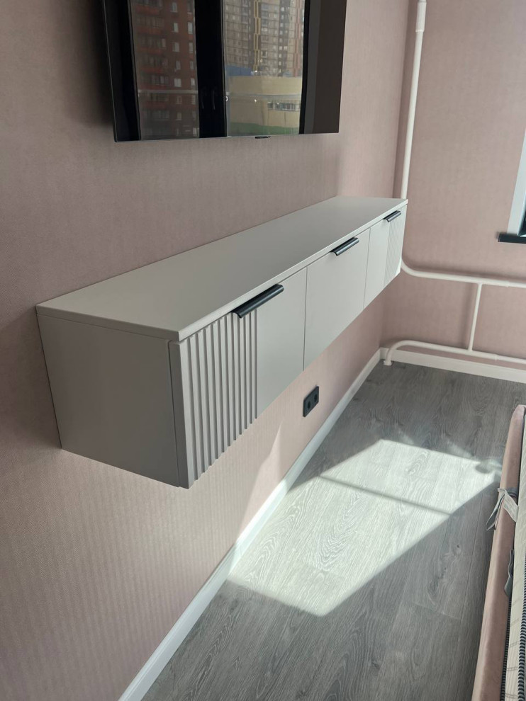 Тумбы и комоды