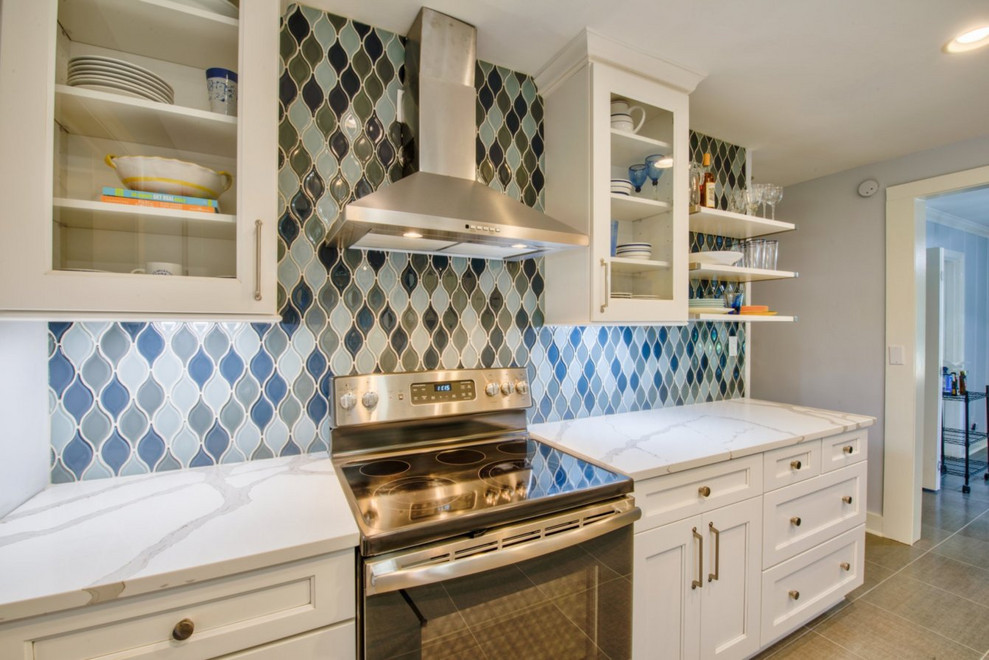 Kitchen - transitional kitchen idea