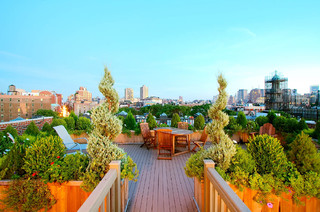 NYC Roof Garden: Terrace Composite Deck, Planter Boxes, Container Garden, Plants traditional-deck