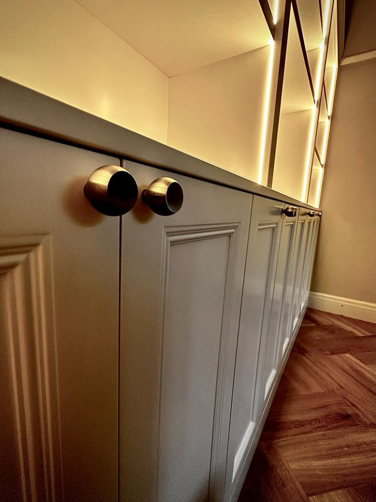 BESPOKE DRESSER UNIT