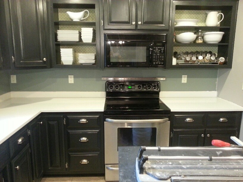 Kitchen - transitional kitchen idea