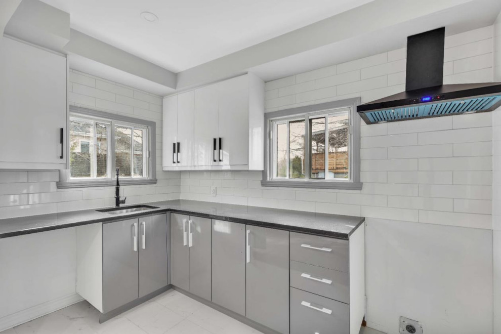HIGH GLOSS KITCHEN 3