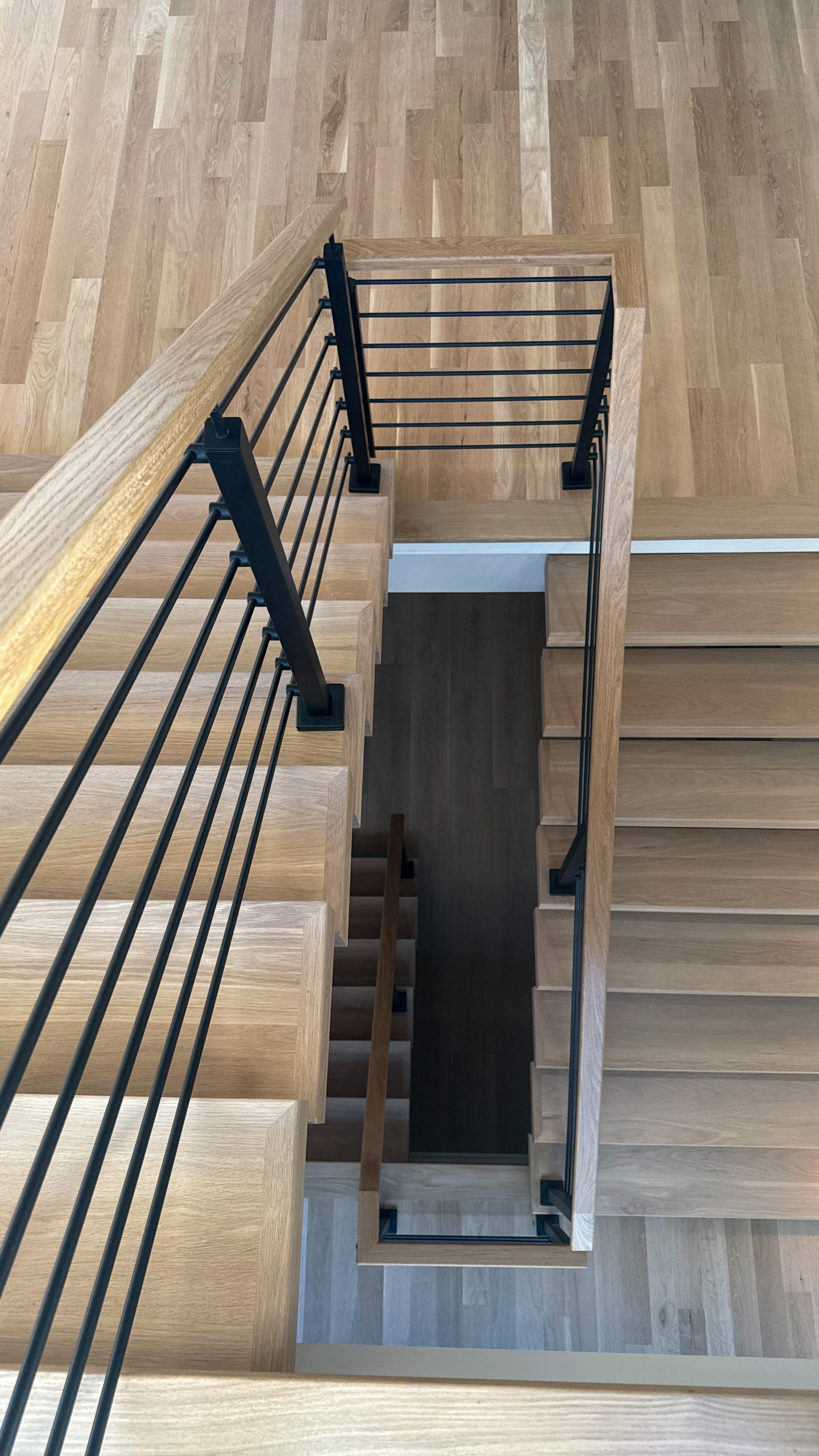 Project #147 | Modern Staircase with Seattle Style Stringer