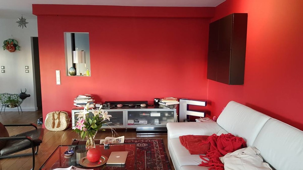 Aménagement d'une salle de séjour contemporaine.